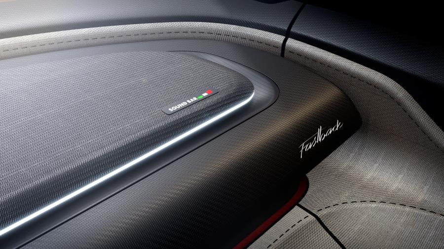 Детали интерьера Fiat Fastback 2018 года  (фото 6 из 14)